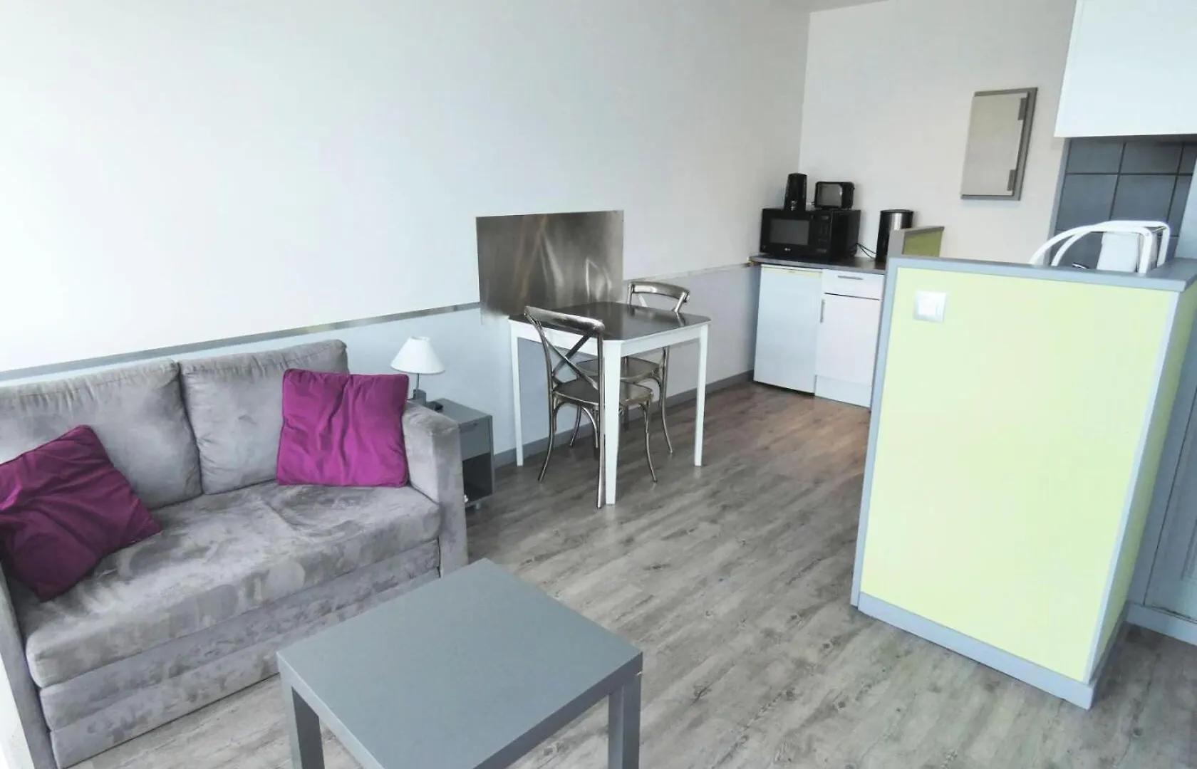 Apartment Residence Le Chateau Durieux 1 - Ravissant Petit Studio Au Coeur De La Ville ! Mae-1064 Aix-les-Bains